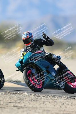 media/Dec-07-2025-CVMA (Sun) [[3e7d2de5dc]]/Race 12- Formula 40 MW and LW/